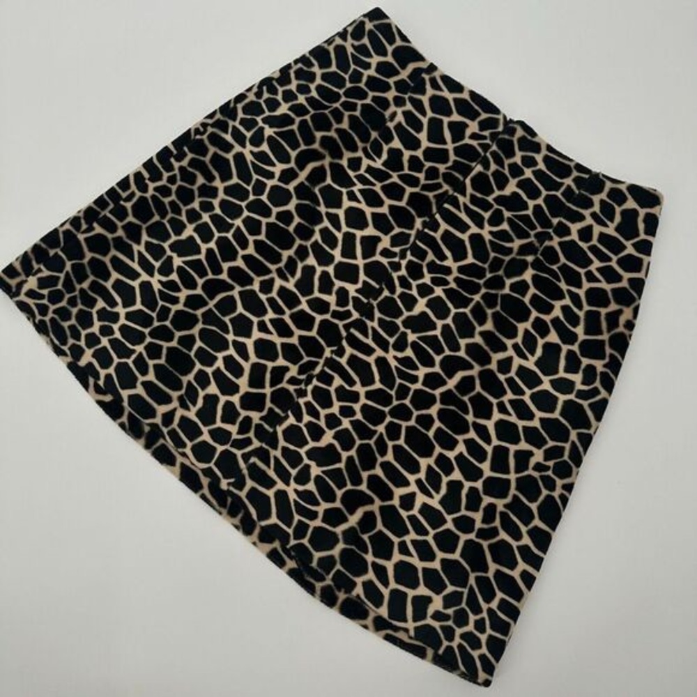 Women’s Black and Tan Animal Print A-Line Skirt - Picture 3 of 3